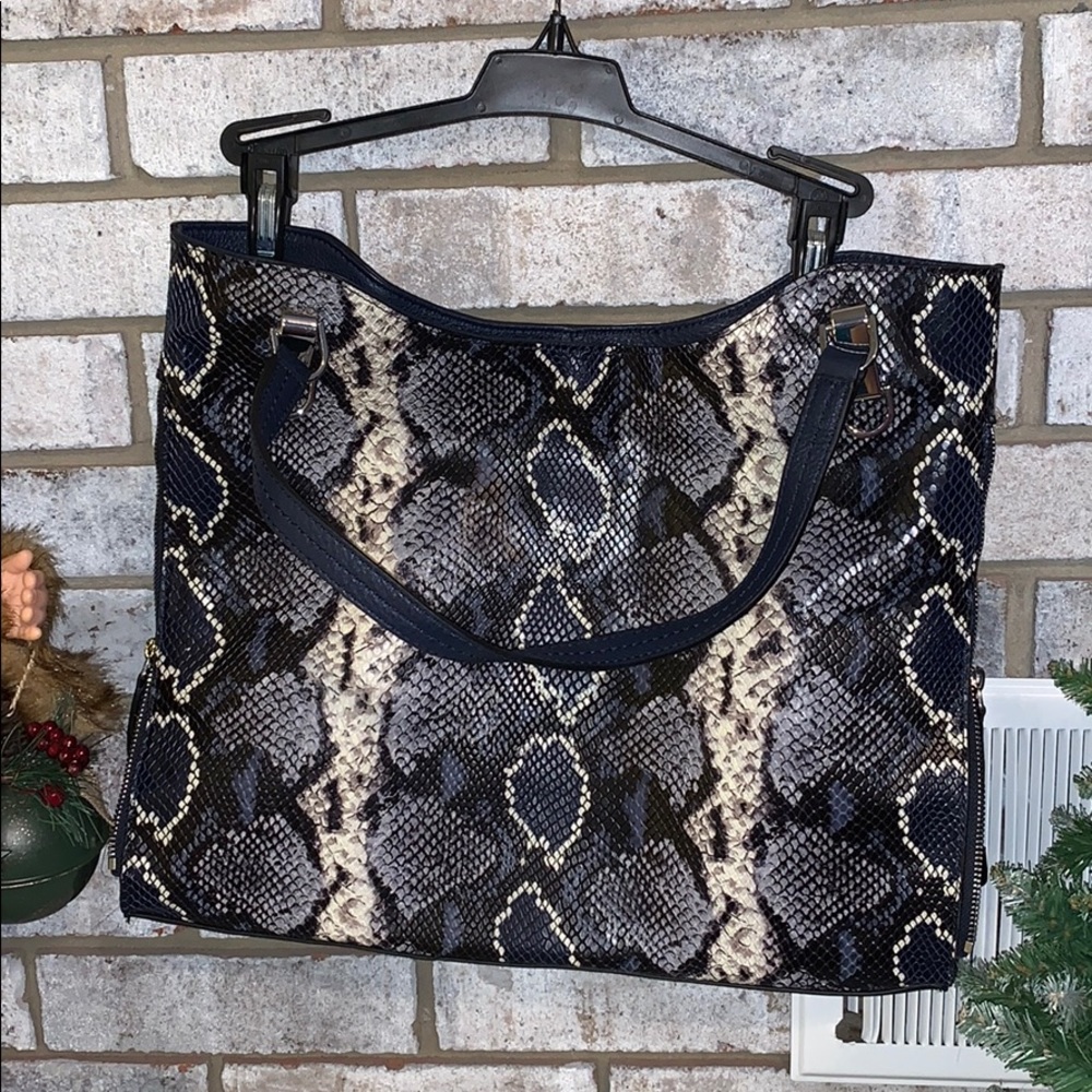 Vince Camuto handbag